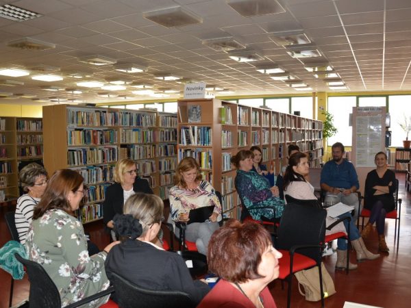 Stretnutie knihovníkov a pedagógov s propagátorom čítania detí Tiborom Hujdičom.